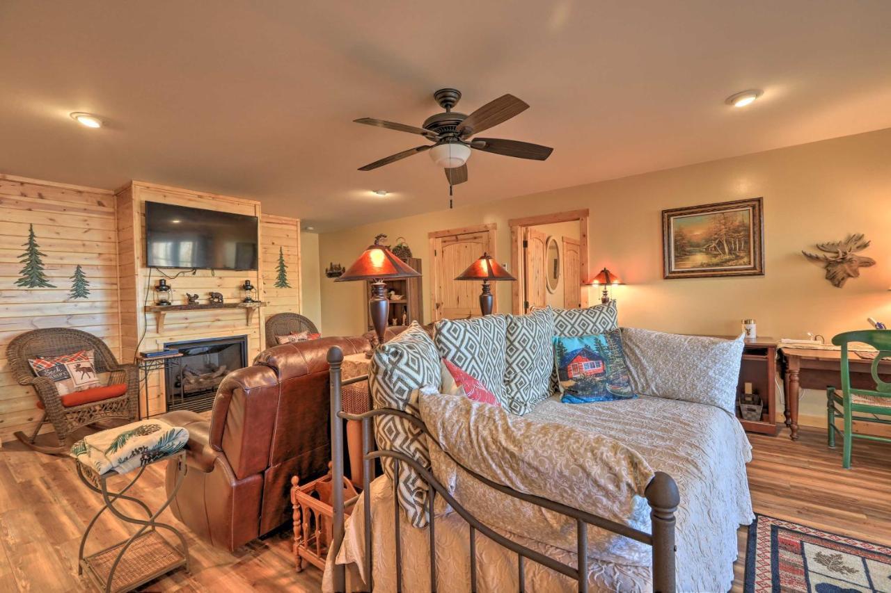 Lakefront Sparta Cottage With Decks And Boat Dock Extérieur photo