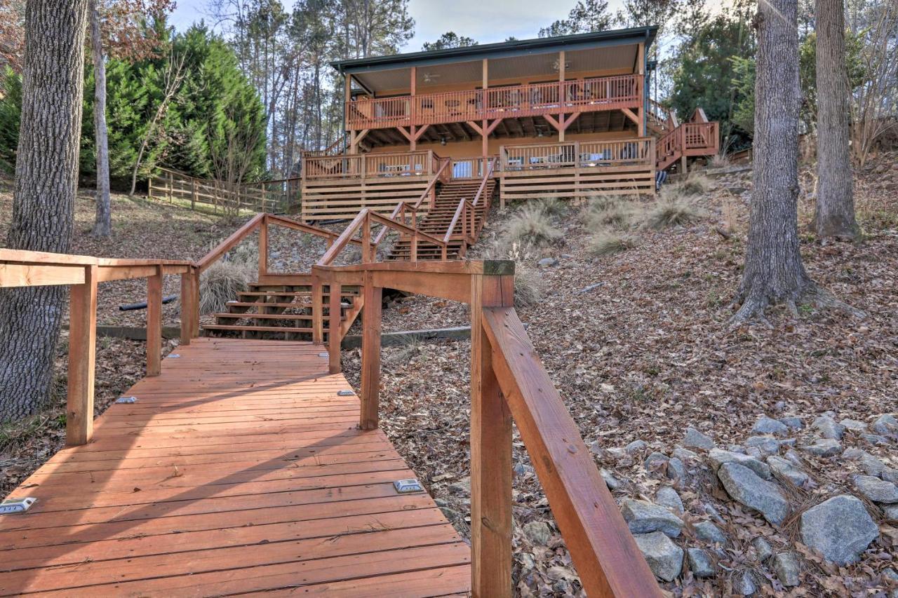 Lakefront Sparta Cottage With Decks And Boat Dock Extérieur photo