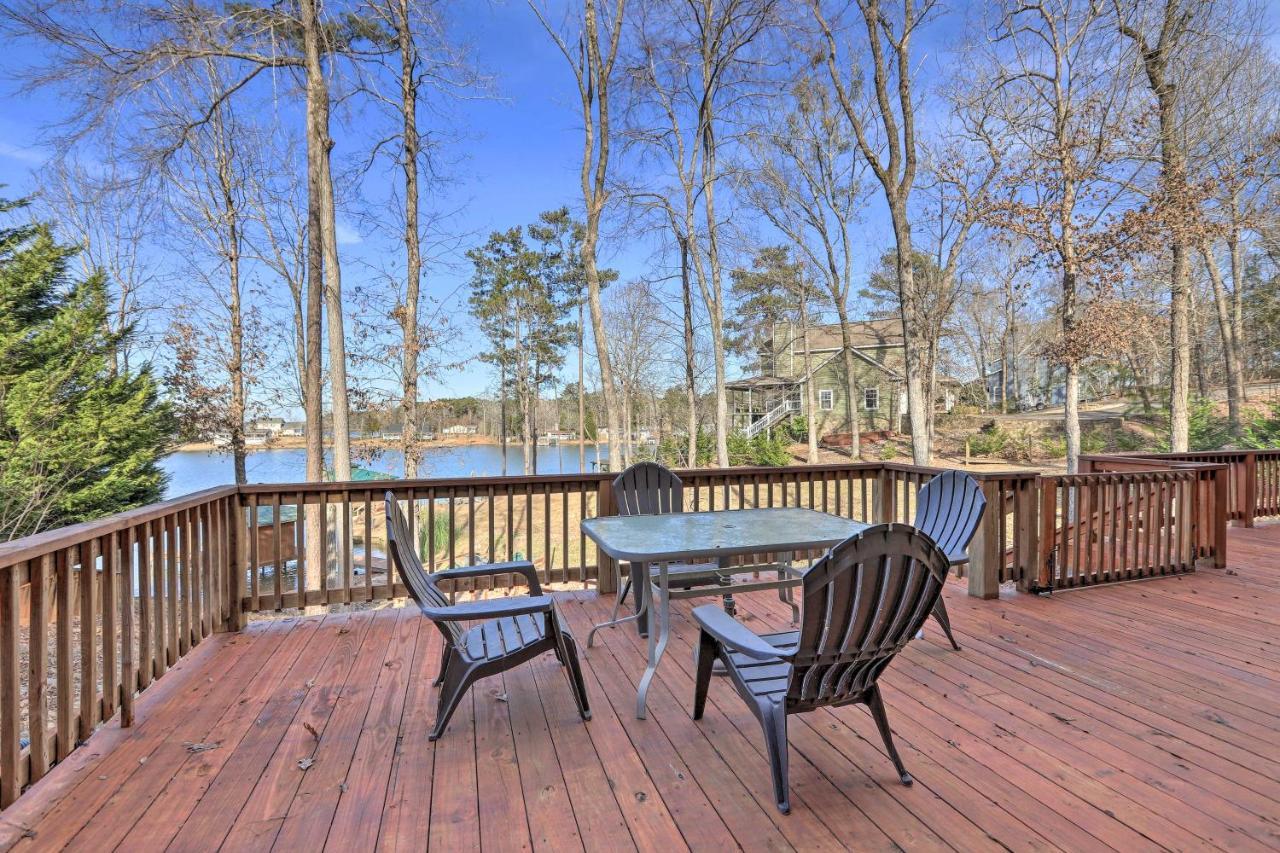 Lakefront Sparta Cottage With Decks And Boat Dock Extérieur photo