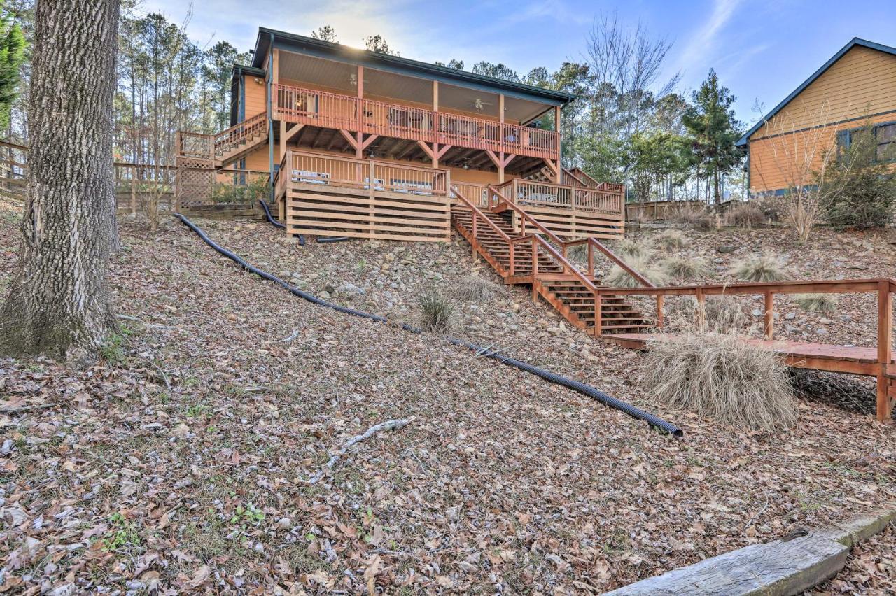 Lakefront Sparta Cottage With Decks And Boat Dock Extérieur photo